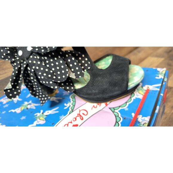 Foxy Flower Top Black Irregular Choice US Size 9/Eur Size 40 Pre Owned w Box - Picture 7 of 16